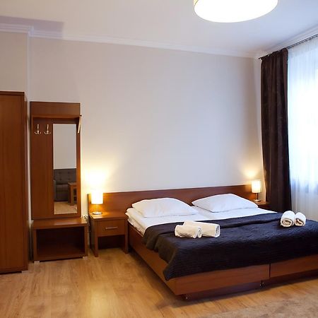 Hotel Srodmiejski Kielce Exterior foto