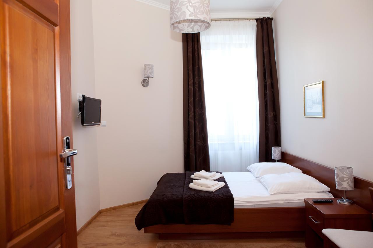 Hotel Srodmiejski Kielce Exterior foto